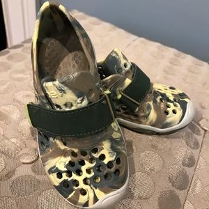Plae boys shoes size 9